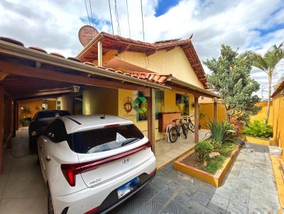 Casa para Venda, em Contagem, bairro Novo Riacho, 3 dormitrios, 3 banheiros, 1 sute, 4 vagas